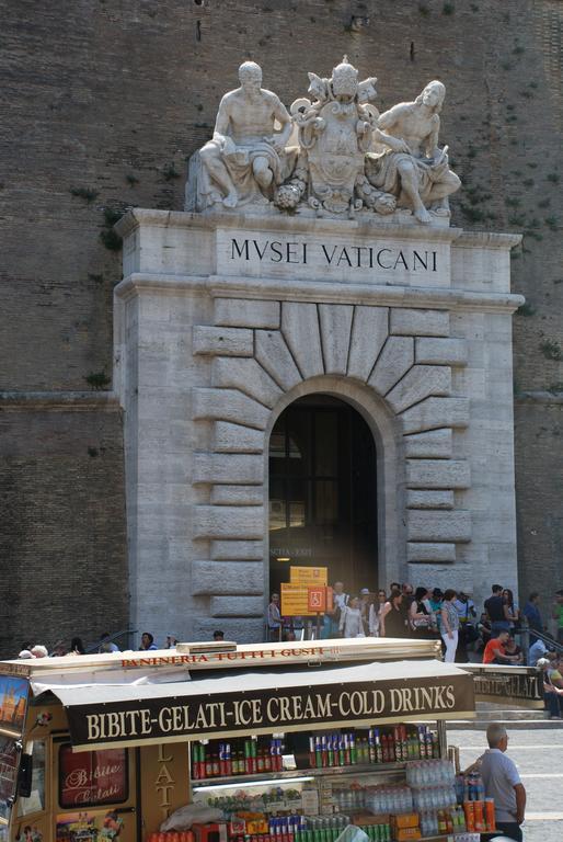 102 Vaticano Suite Rome Chambre photo